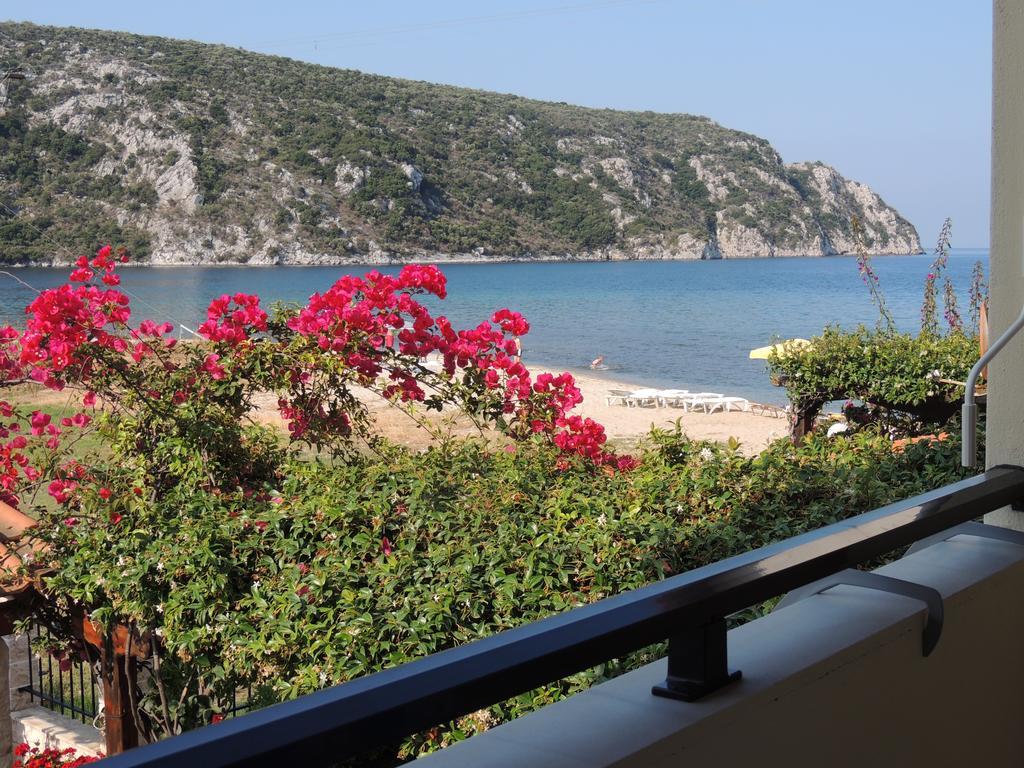 Studios Costa Porto Koufo Exterior photo