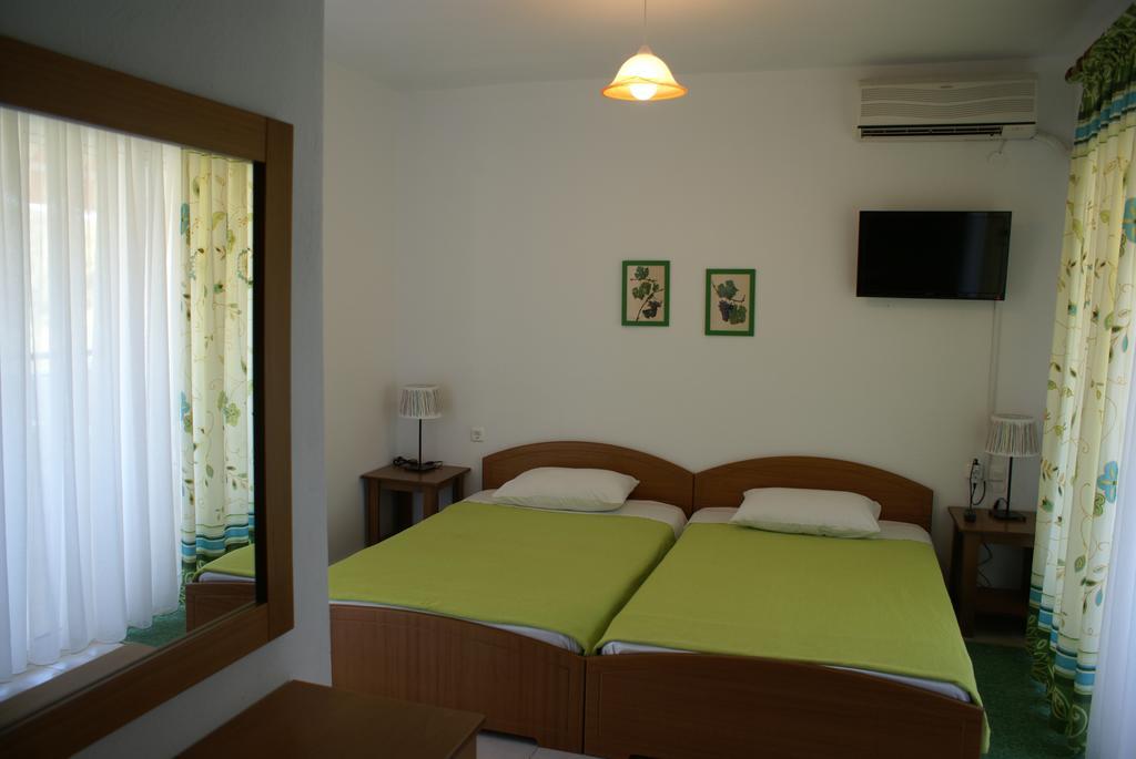 Studios Costa Porto Koufo Room photo